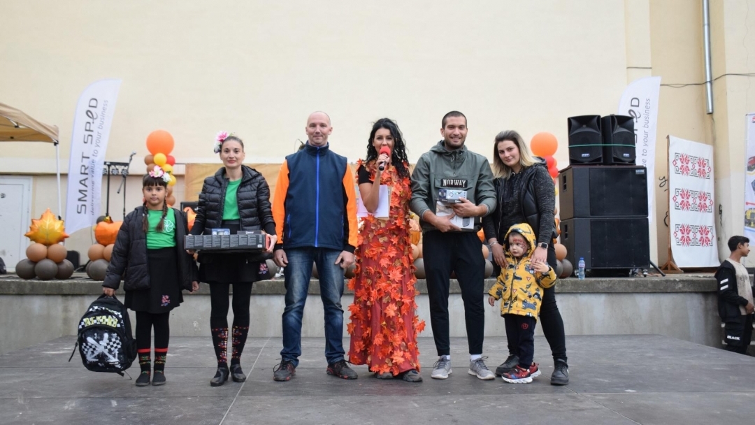 Средна кула празнува с фолклор, семейни игри и рок финал със „Сигнал“