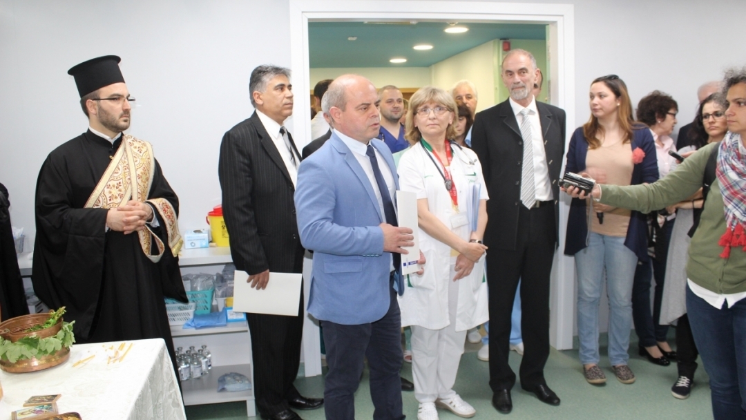 Кметът Пламен Стоилов присъства на официалното откриване на сектор "Инвазивна кардиология" и освещаването на ангиографски апарат в УМБАЛ - РУСЕ