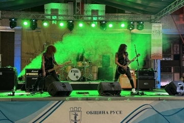 Хард рок, огнено шоу и моторен рев взривиха публиката на „Green Rock Fest“