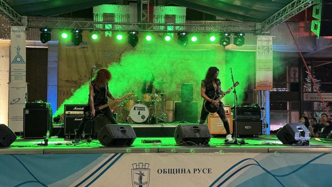 Хард рок, огнено шоу и моторен рев взривиха публиката на „Green Rock Fest“