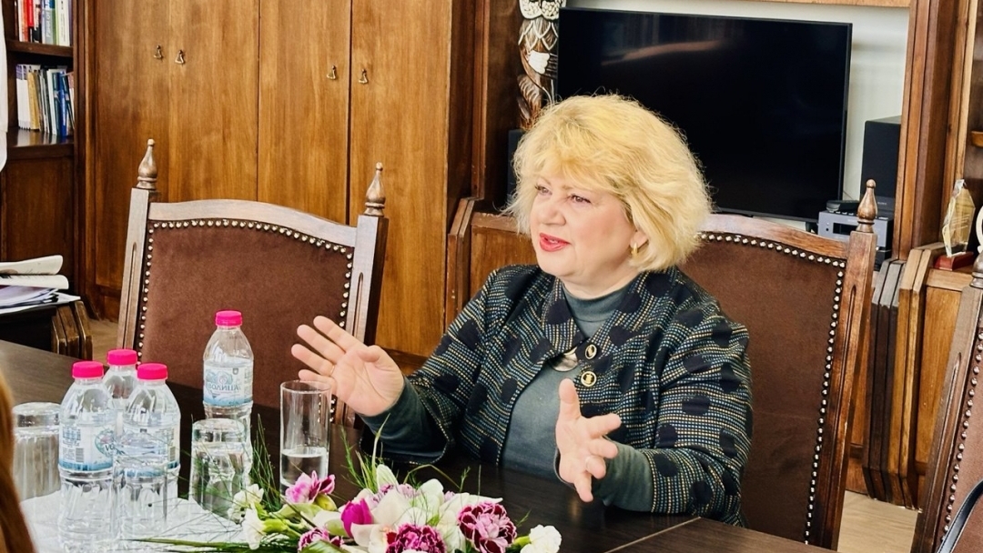 Кметът Пенчо Милков и посланик Бръндуша Предеску обсъдиха нови възможности за сътрудничество между Русе и румънските градове от региона