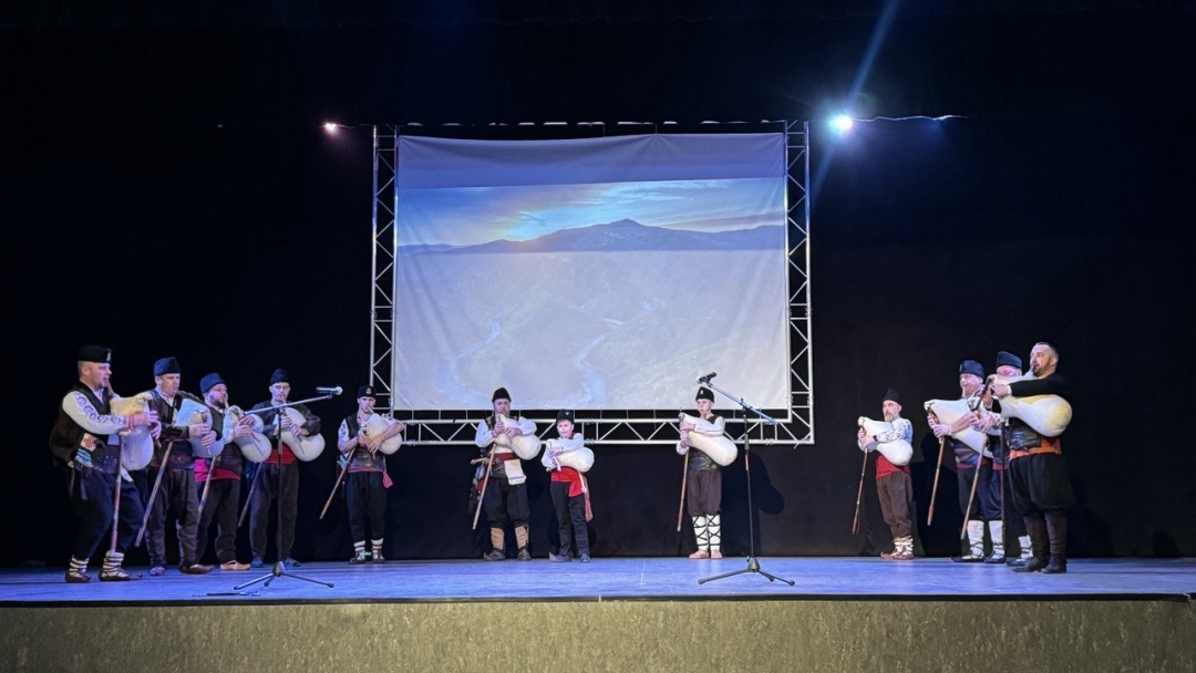 Пенчо Милков: 155 години ОУ „Иван Вазов“ пази традициите на българското образование