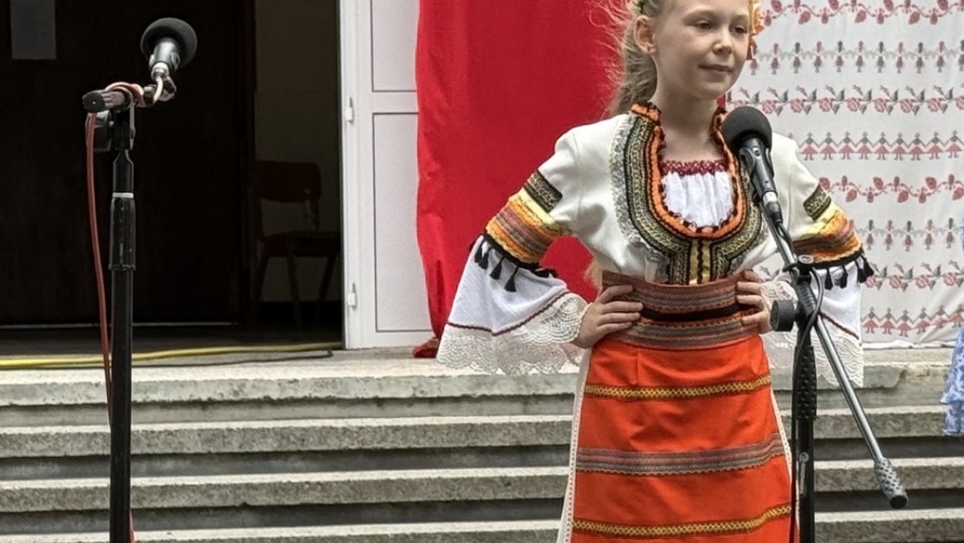 Традиции, носии и вкусове оживяха с фестивала  „Багри на етносите“ в Просена