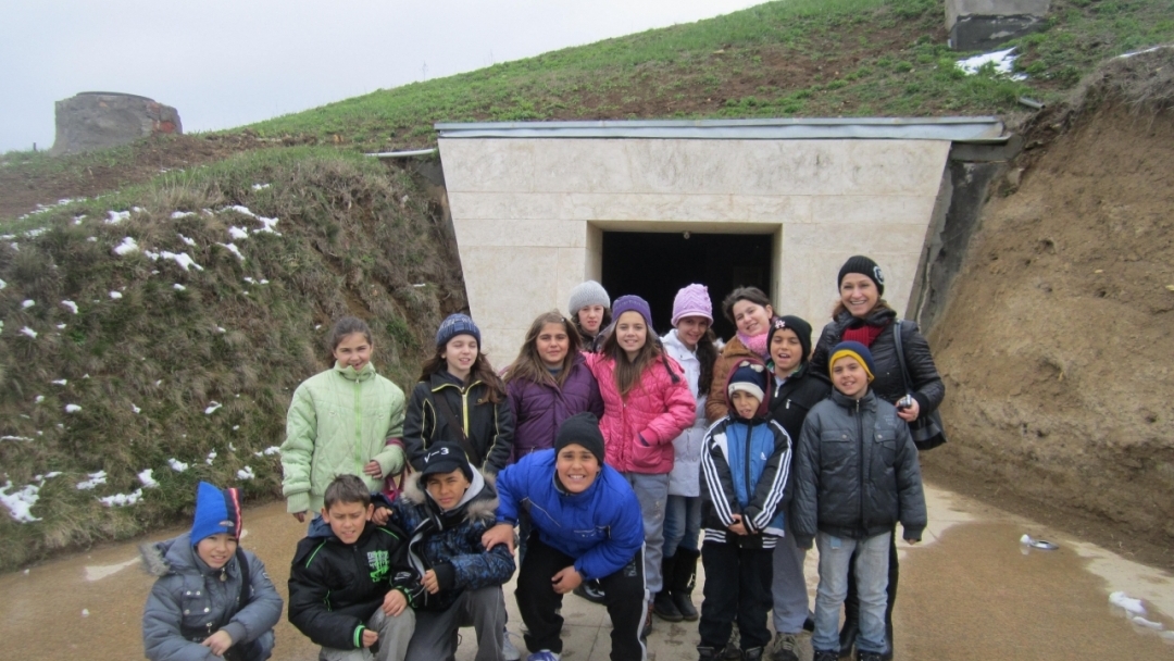 Деца и ученици от етническите малцинства бяха на екскурзия с учебна цел