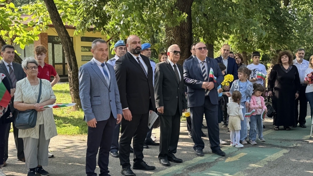 Заместник-кметът Енчо Енчев участва в церемонията в Букурещ по отбелязване на 150 години от гибелта на Христо Ботев