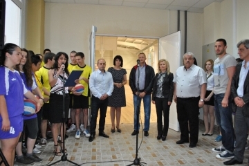 Мултифункционалната зала на СОУЕЕ „Свети Константин-Кирил Философ“ е открита официално