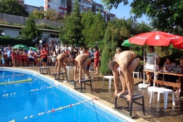 I-ви турнир по плуване 