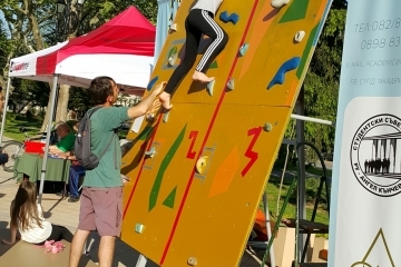 Продължава „Катерачна надпревара  Русе‘2016“