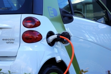 Община Русе обяви обществена поръчка за доставка на електрически автомобил