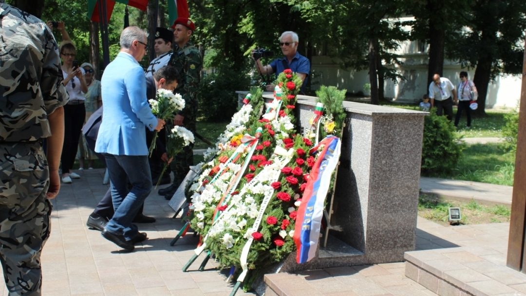 Проведе се церемония по повод 2-ри юни - Ден на Ботев и загиналите за свободата на България