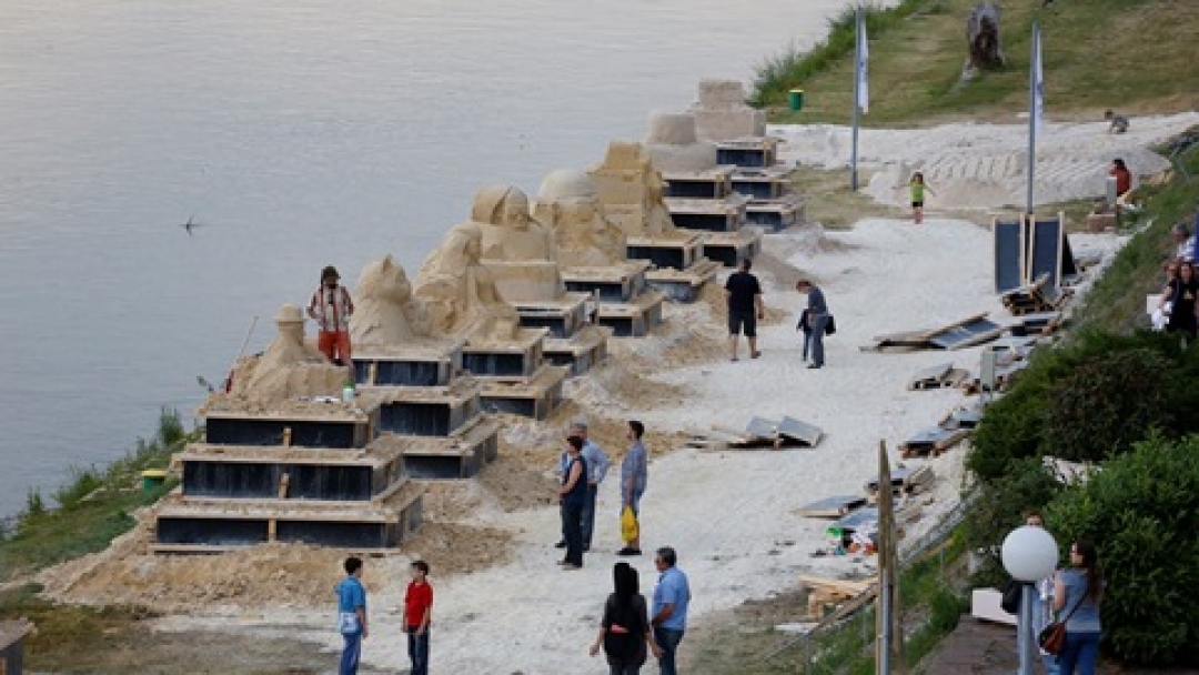 Кметът Пламен Стоилов откри Международен фестивал на пясъчни скулптури Русе 2015