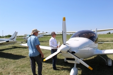 Зам.-кметът инж. Димитър Наков поздрави участниците в Авиорали Русе