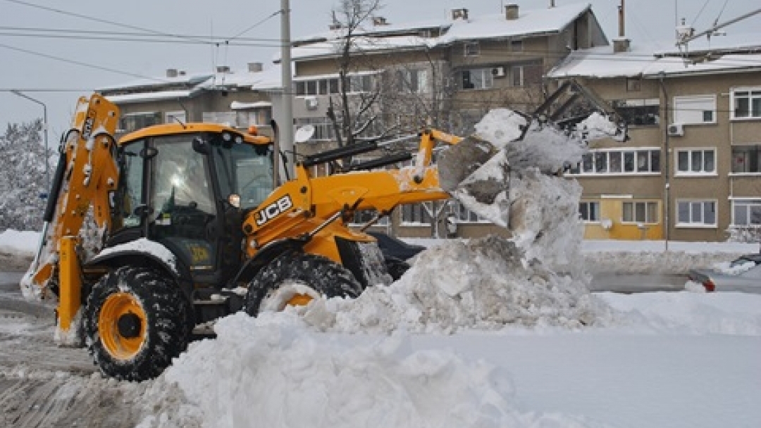 Зимната обстановка в община Русе се нормализира, няма населени места без ток и водаЗимната обстановка в община Русе се нормализира, няма населени места без ток и вода