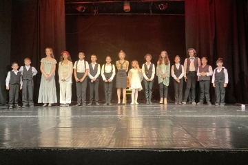 Театрално студио „Маска“ към Общинския младежки дом с общо 6 награди от два национални театрални фестивала