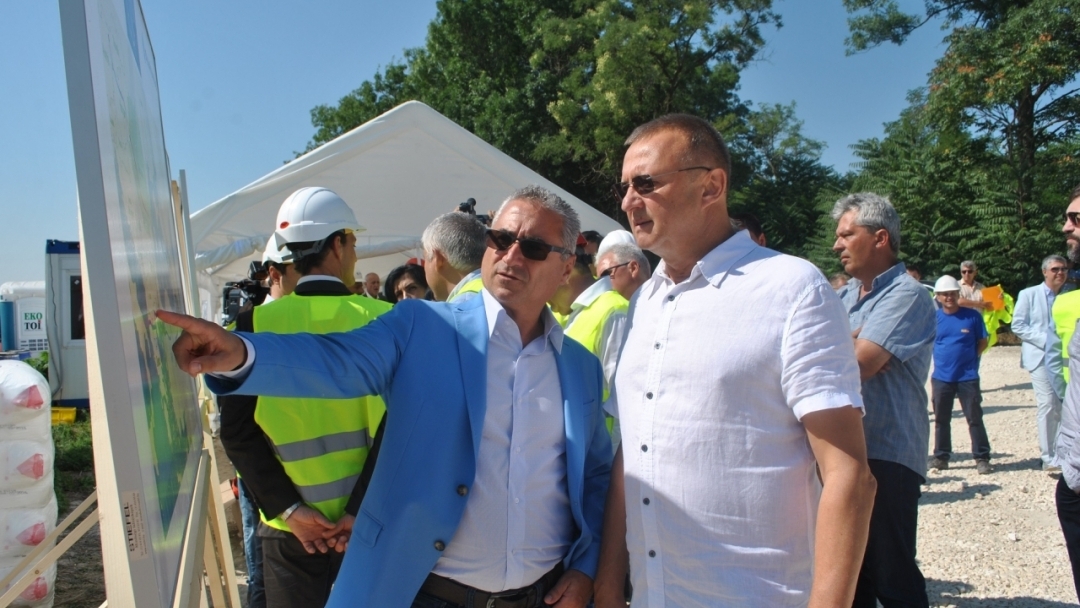 Енергийните министри на България и Румъния инспектираха дейностите по изграждане на интерконектора между двете страни 