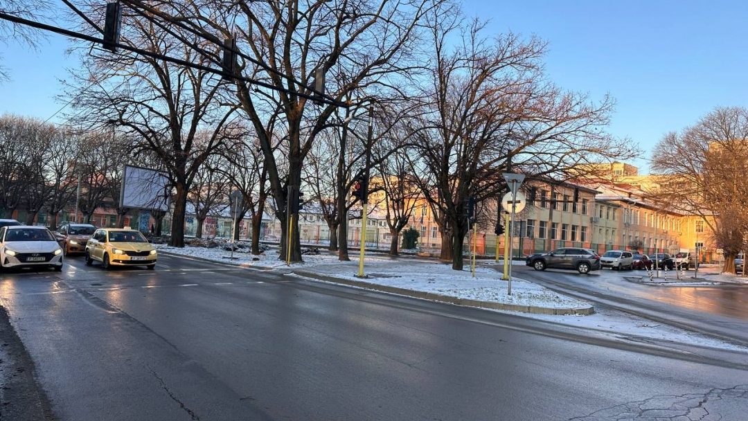 Пътната обстановка в Русе е спокойна, движението се осъществява без затруднения