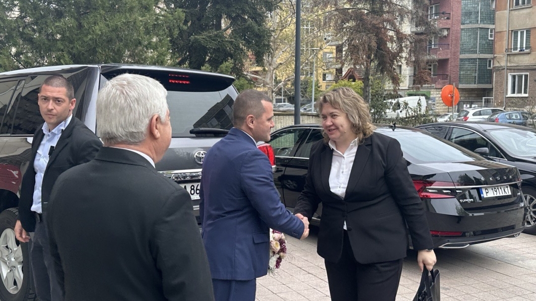 Кметът на Русе обсъди с председателя на Народното събрание ключови теми за местното самоуправление
