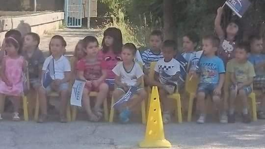 Урок по спортна гимнастика в детска градина Незабравка