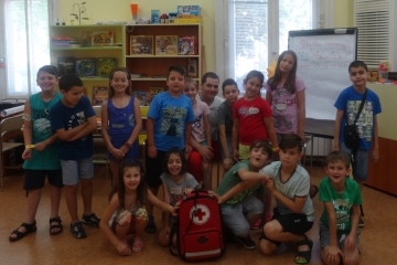 Активисти на БМЧК се включиха в проект "Търсачи на знание"