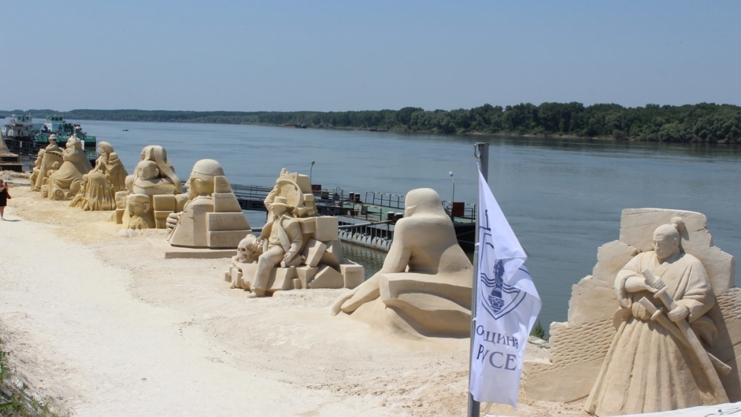 Над 10 000 посетители за седмица на Фестивала на пясъчните фигури