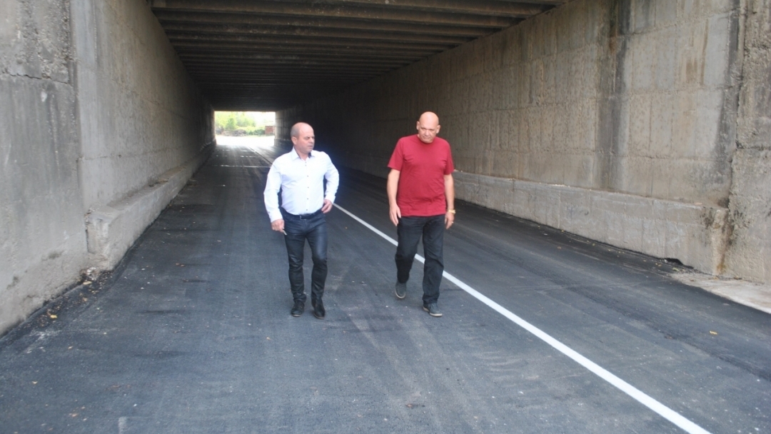 Кметът Пламен Стоилов инспектира нов път до Индустриалния парк