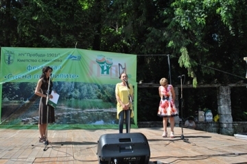 ЗАМ.-КМЕТЪТ НАТАЛИЯ КРЪСТЕВА ОТКРИ ФЕСТИВАЛА „СЦЕНА ПОД ЛИПИТЕ“