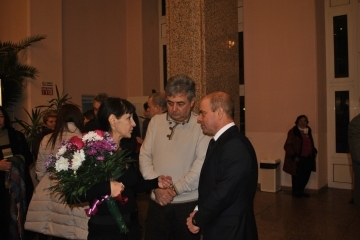 Кметът Пламен Стоилов откри Арт салон „Любов и вино“ 2016