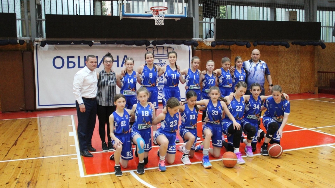 Кметът Пенчо Милков откри Финалния турнир от Държавното първенство по баскетбол за момичета до 12 години