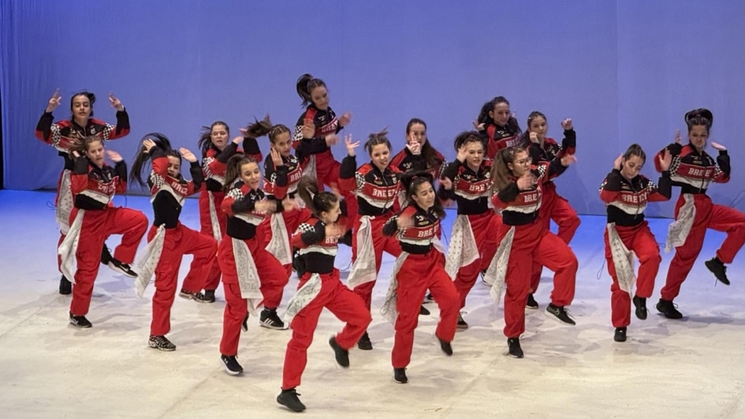 Българи, италианци и румънци са сред най-добрите танцьори в MOVMNT International Dance Competition