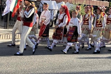 ДЮФА „Зорница“ с достойно представяне на международен фолклорен фестивал в Гърция