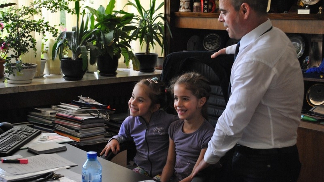 Кметът Пламен Стоилов пожела успех на малките спортисти от клуб „Акро“