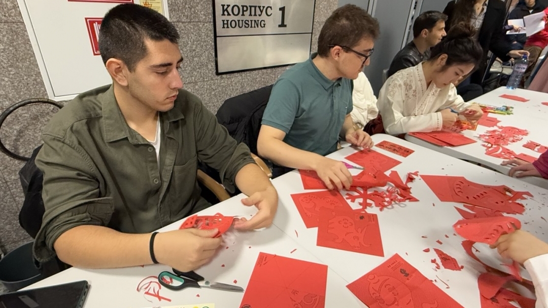 Деветият фестивал на китайската култура в Русе разкри красотата на източните традиции