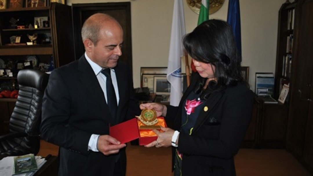 Делегация от Виетнамския град Кън Тхъ е на официално посещение в Русе