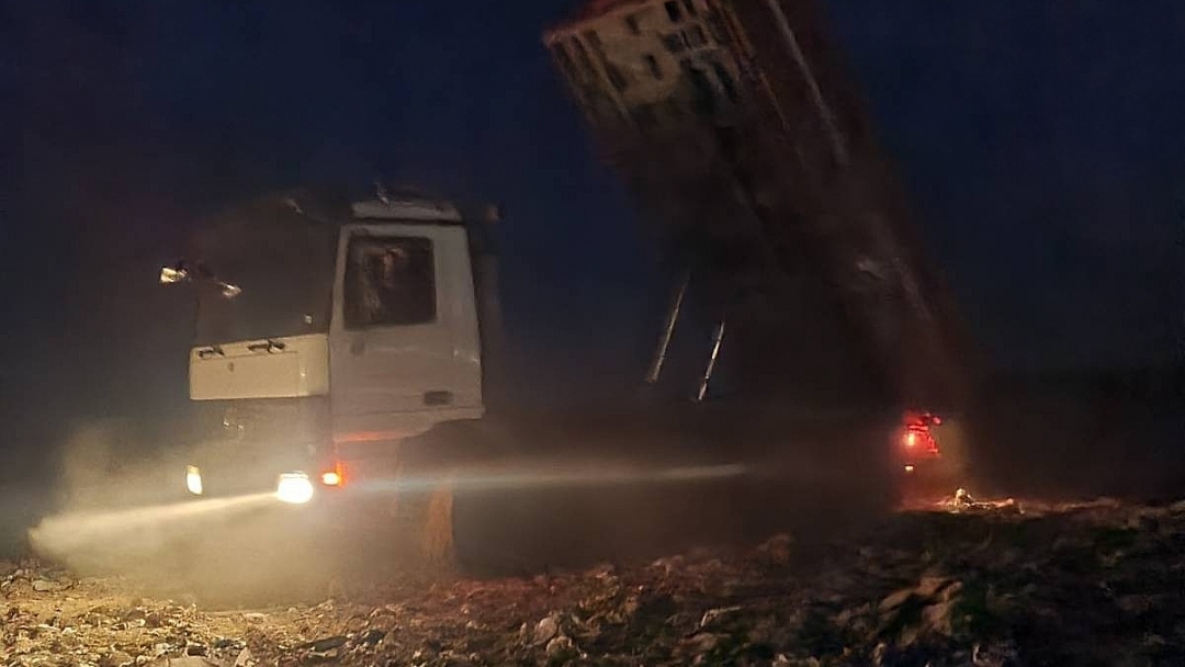 Потушен е малък пожар на депото за отпадъци край Русе