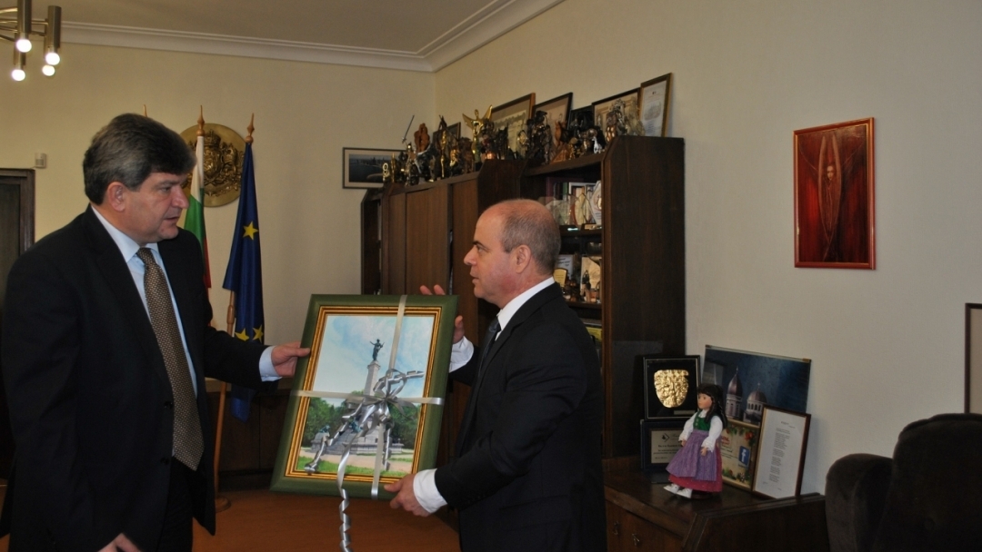 Кметът Пламен Стоилов се срещна с посланика на Беларус