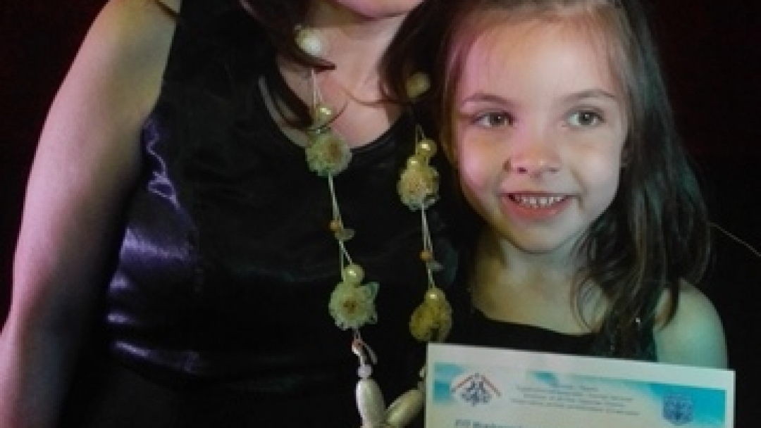 Международни награди от различни фестивални сцени за изпълнители на Вокално студио за поп и джаз 'Икономов'