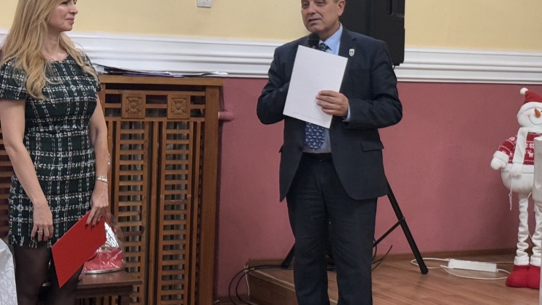 Коледен концерт зарадва възрастните хора от Дом „Милосърдие“