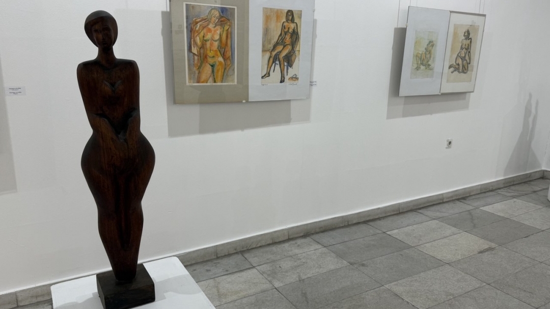 Доайенът на русенската скулптура Георги Радулов показа в рисунки своя "творчески дневник"