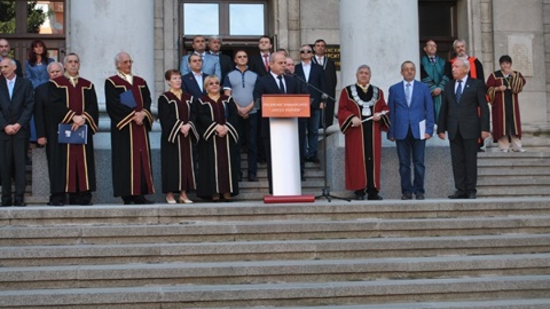 Кметът на Община Русе поздрави студентите от Русенския университет с новата учебна година