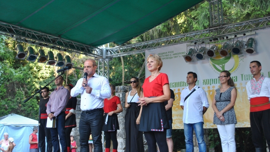 Кметът Пламен Стоилов откри Фолклорен събор "Липник 2016"