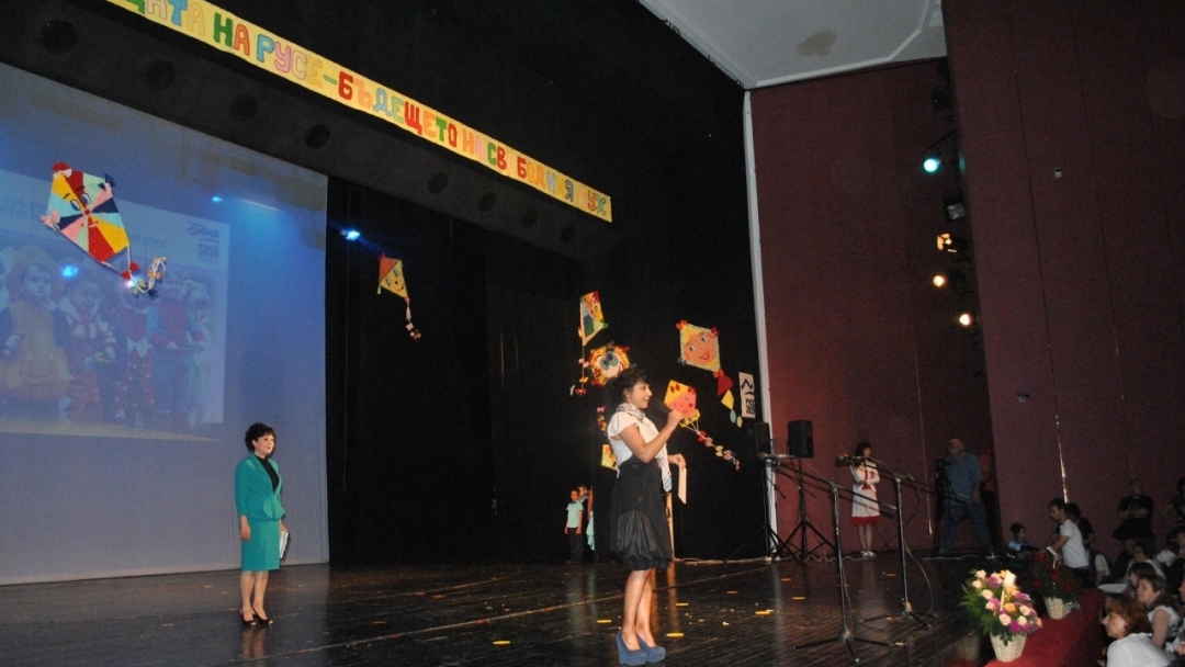 250 деца от 12 детски градини участваха в ежегодния годишен концерт на детските градини в Русе