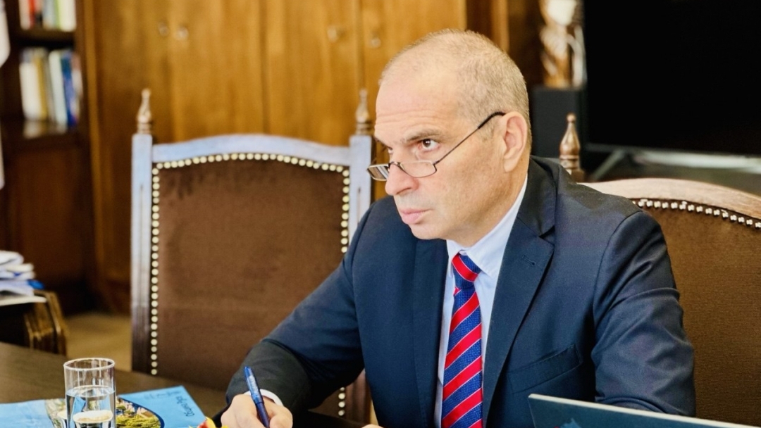Кметът Пенчо Милков и вицепремиерът Гроздан Караджов обсъдиха бъдещето на интермодалния терминал и транспортната свързаност на Русе