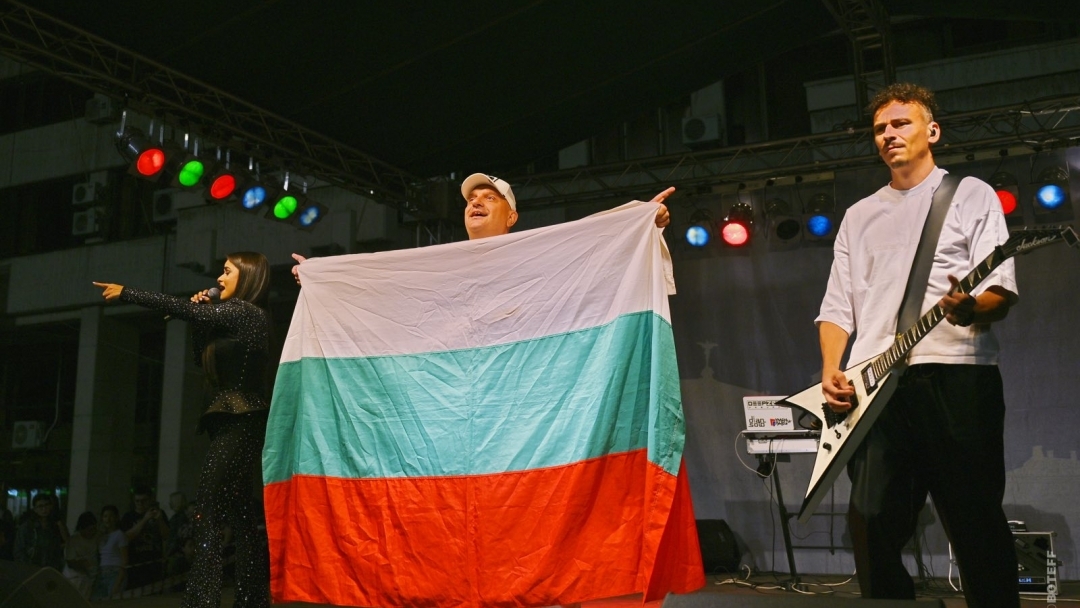 Русе затвърди мястото си на кулинарната карта с четвъртия Празник на торта "Гараш"