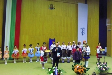 Фондация „Етническа хармония“ кани на Коледен концерт в Пленарната зала на Община Русе