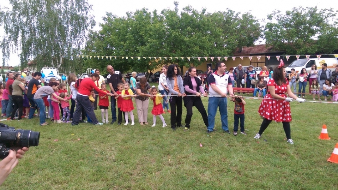 Забавна спортна надпревара събра 132 деца от ОДЗ „Синчец“