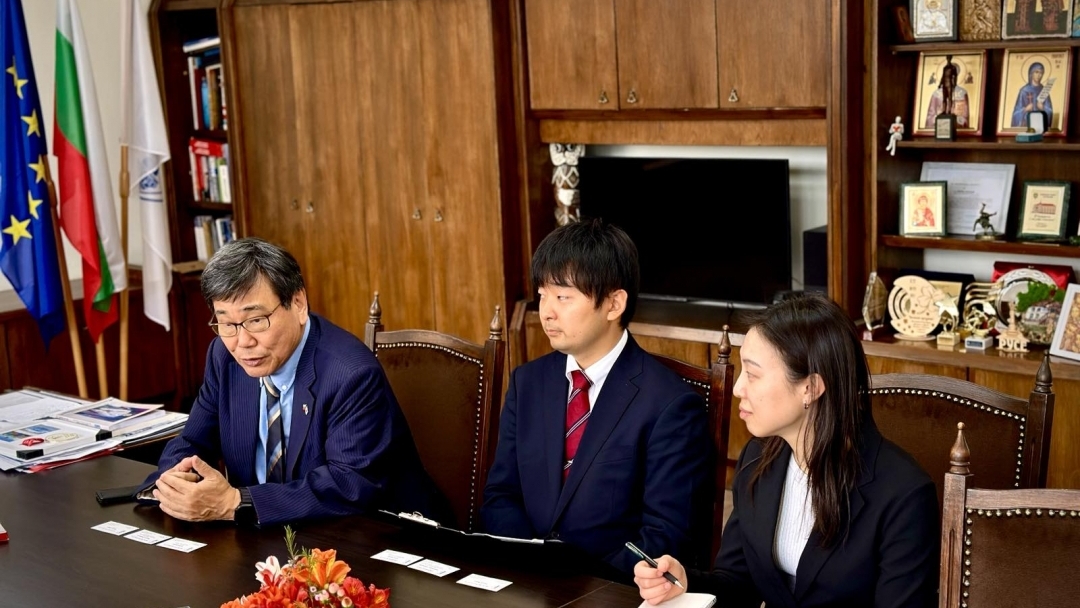 Кметът на Русе Пенчо Милков се срещна с посланика на Япония Чикахиса Суми