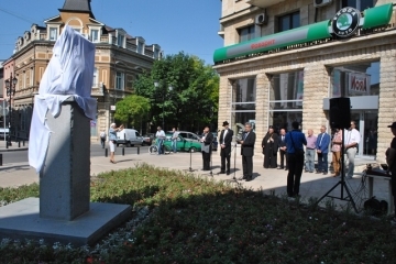 Русе вече си има паметник на Канети