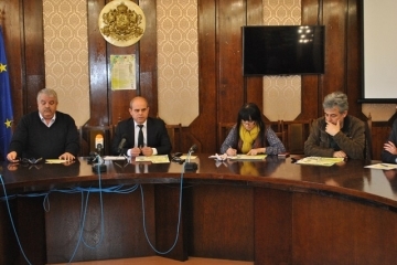 Рок група „Фондацията“ с концерт на площада в Русе за 6 май 