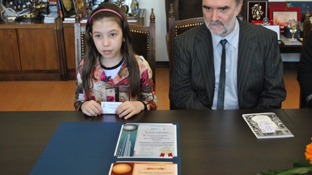 След успеха в „Карнеги хол“ Тереза Тодорова гостува на кмета Пламен Стоилов