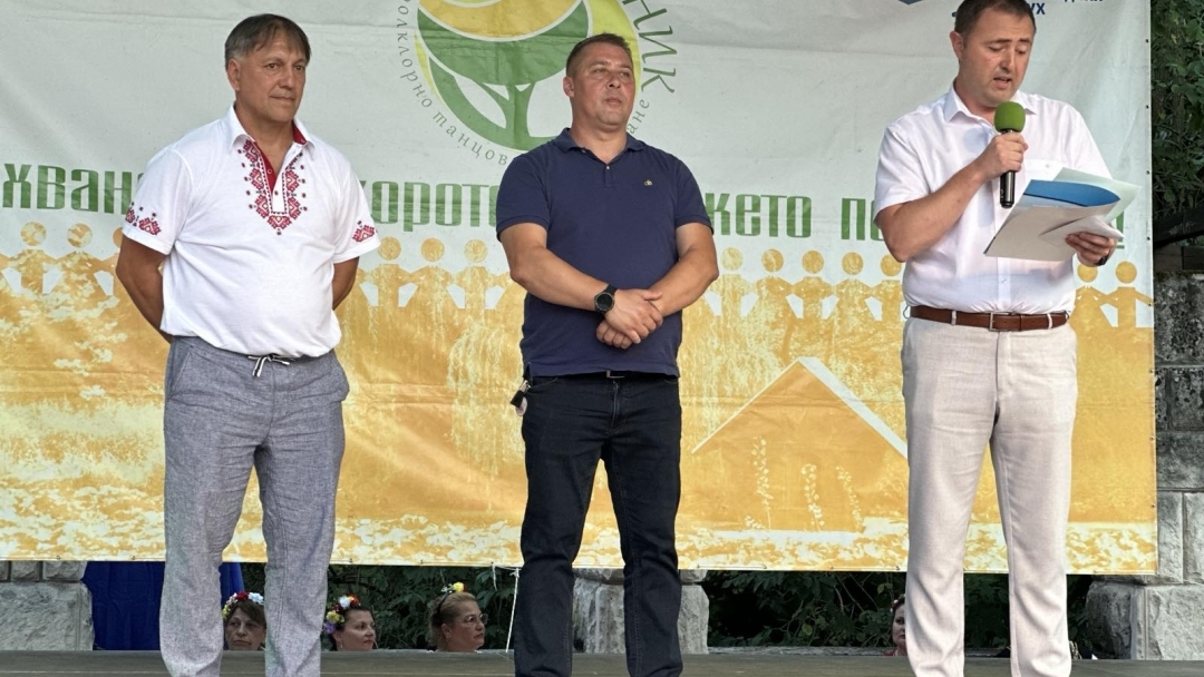 Клуб за автентични песни и танци Калипетрово са големите победители в Националния фолклорен фестивал в Николово